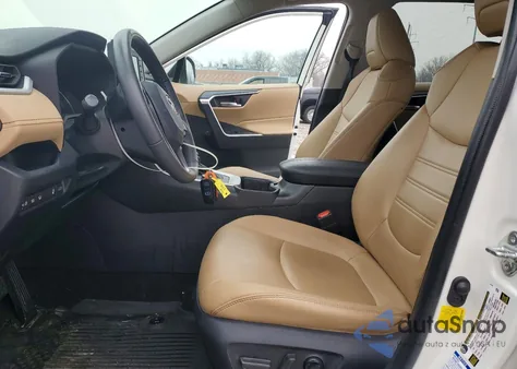 2022 Toyota Rav4 Xle Premium z USA, uszkodzony, nr VIN 4T3B6RFV9NU065186